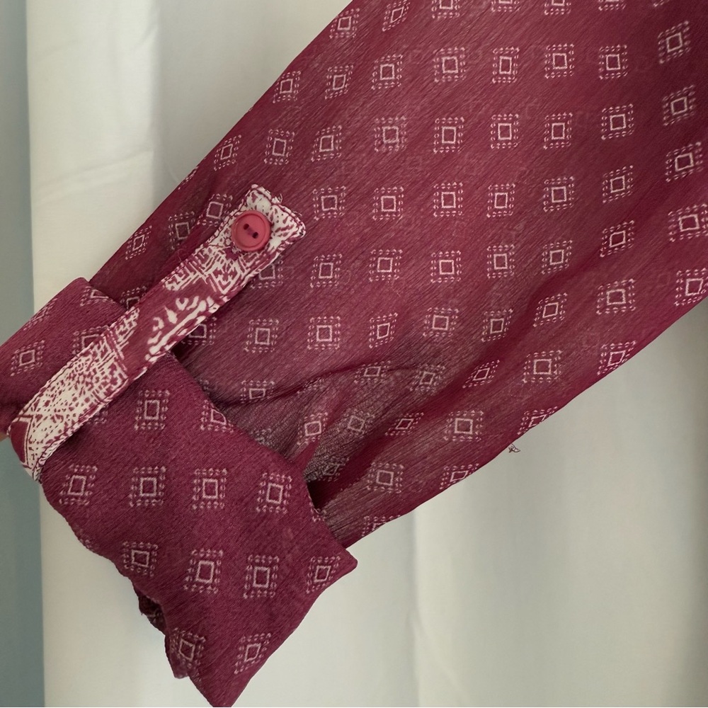 Kut From The Kloth Surplice Blouse XS Petite Burgundy Roll Tab Sleeve Top - Picture 8 of 10